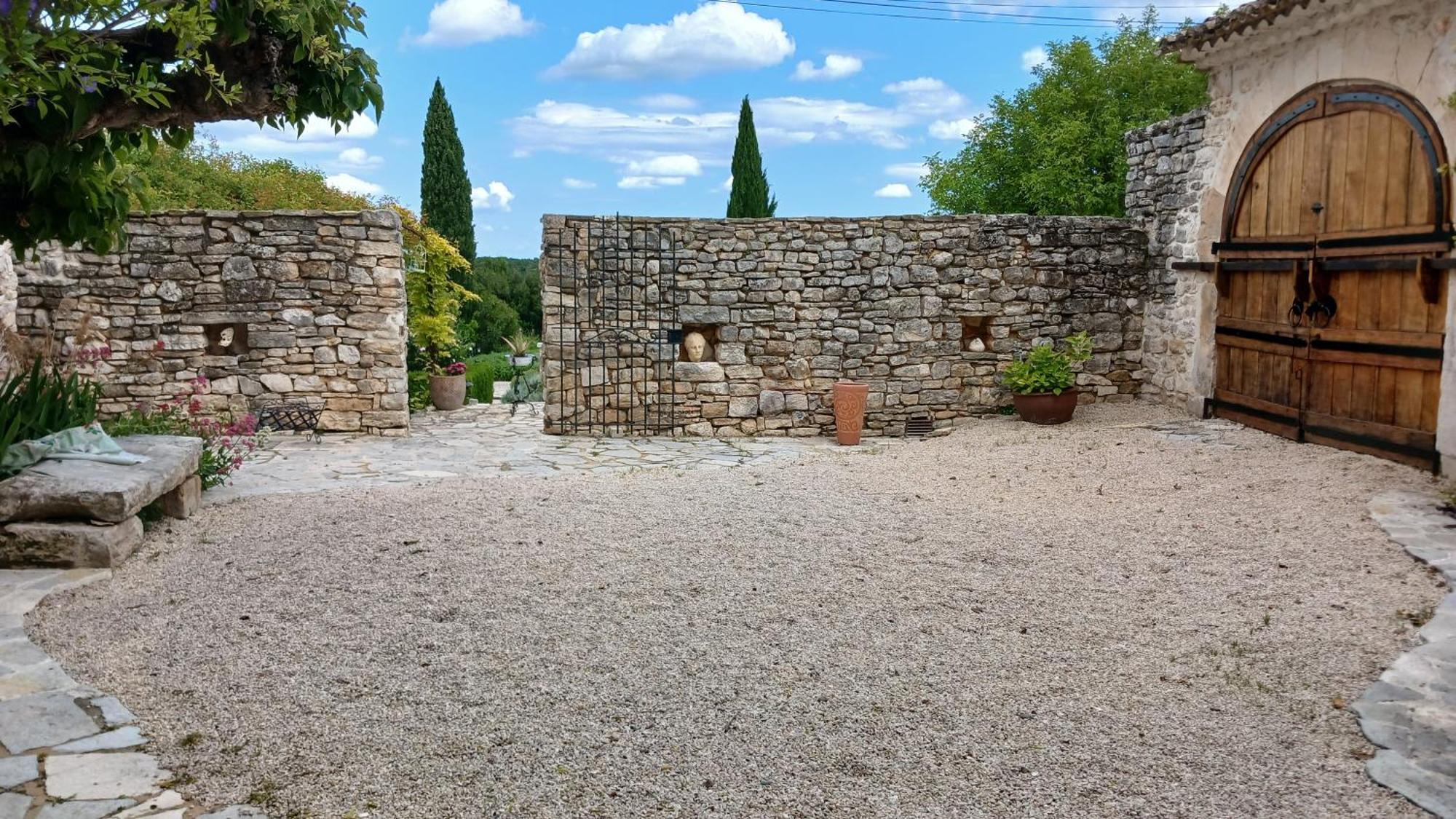 Une Nuit Au Village - Chambre D'Hotes De Charme Orgnac-lʼAven Εξωτερικό φωτογραφία